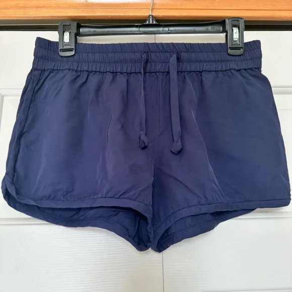 NEW Wilfred Free Drawstring Tie Crepe Shorts (Similar to Montrouge) - Picture 1 of 3